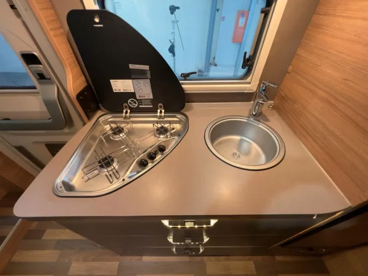 Fahrzeugbild Weinsberg CaraCore 650 MEG/9-G Automatik/Einzelbetten+Hub #16