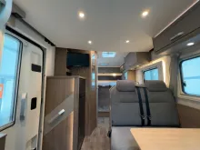 Fahrzeugbild Carado T338 EDITION24 /EINZELBETTEN/HUBBETT/MARKISE #12