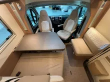 Fahrzeugbild Bürstner Lyseo IT 710 G Harmony-Line/Festbett+Hubbett #9