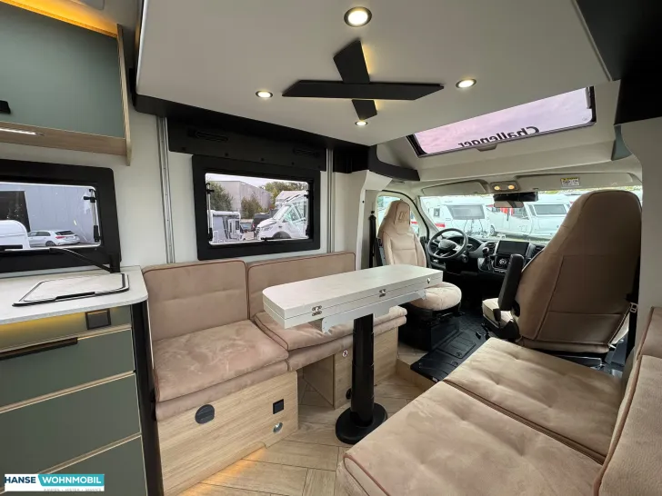 Fahrzeugbild Challenger X260 Open Edition 2027 #7