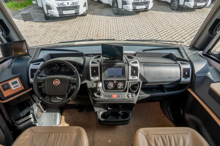 Fahrzeugbild Le Voyageur 7.8 GJF *Hubstützen*2xKlima*Luftfeder*Gastank* #10