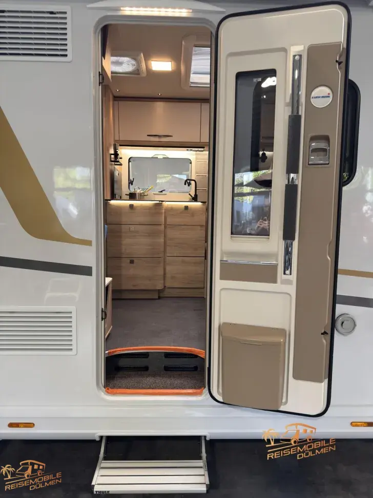 Fahrzeugbild Eura Mobil Profila T 726 EF #10