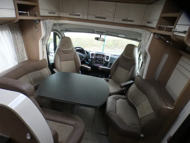 Fahrzeugbild Carthago c-tourer 142 DB #14