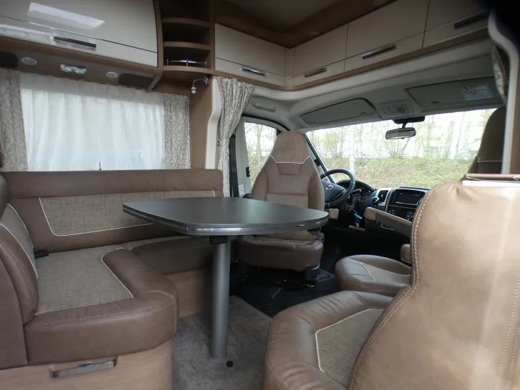 Fahrzeugbild Carthago c-tourer 142 DB #16
