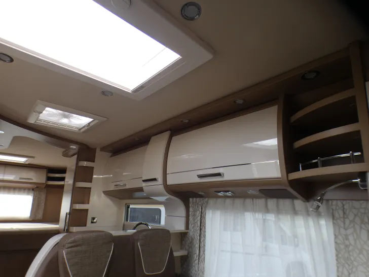 Fahrzeugbild Carthago c-tourer 142 DB #19