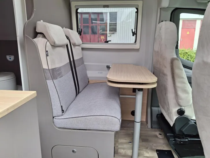 Fahrzeugbild LMC Innovan 590 Ford #12