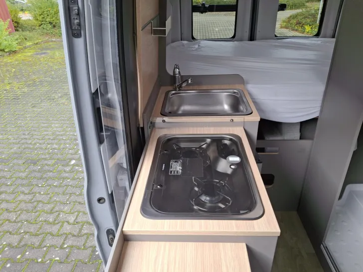 Fahrzeugbild LMC Innovan 590 Ford #14