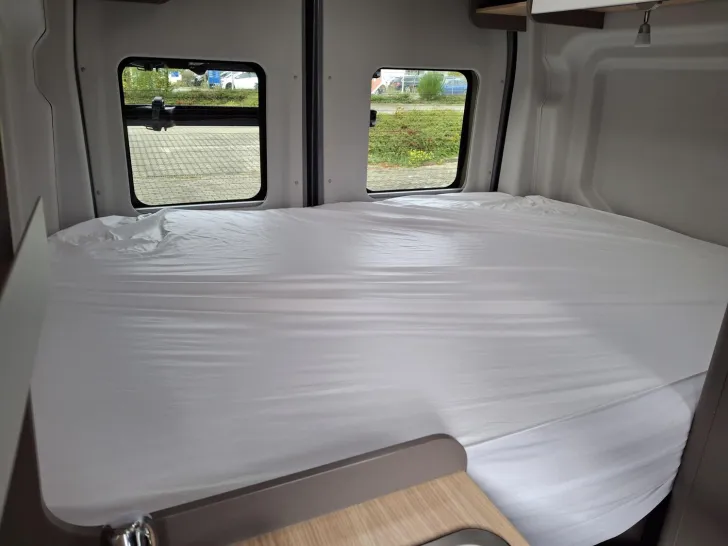 Fahrzeugbild LMC Innovan 590 Ford #18