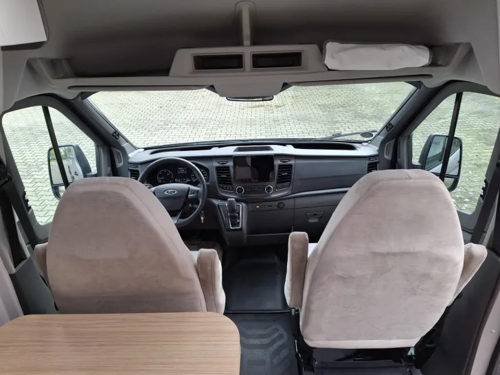 Fahrzeugbild LMC Innovan 590 Ford #20