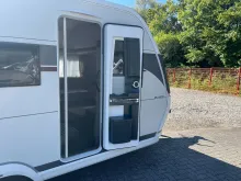 Fahrzeugbild Hobby De Luxe 460 LU #9