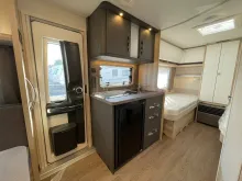 Fahrzeugbild Hobby De Luxe 460 LU #14