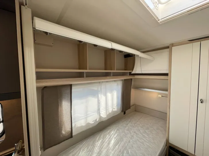 Fahrzeugbild Hobby De Luxe 460 LU #26