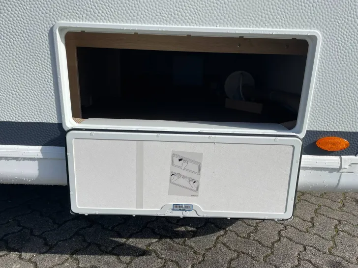 Fahrzeugbild Hobby Excellent Edition 490 KMF MJ2027 #46