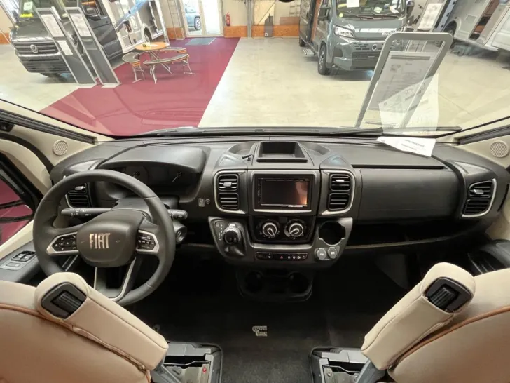 Fahrzeugbild Bürstner B66 600 C Sofort Lieferbar #16
