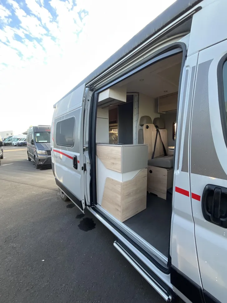Fahrzeugbild Dethleffs Globetrail 600 DR Fiat 95 Year-Paket, Dieselh. #8