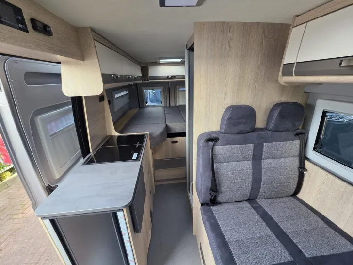 Fahrzeugbild Pössl Summit 600 L Citroen Autarker Campervan MJ 2027 #14