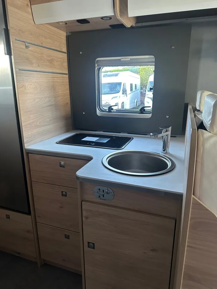 Fahrzeugbild Dethleffs Just Camp Active T 6812 EB Automatik #14