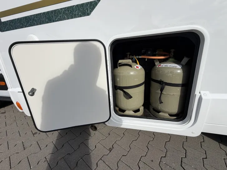 Fahrzeugbild Rimor Kilig 66 Plus *AUTOMATIK * 165 PS *HUBBETT *4xSP #12