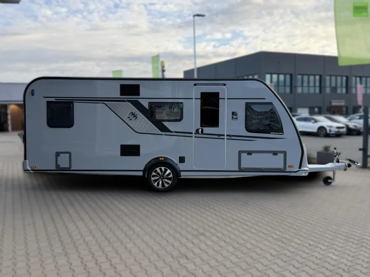 Fahrzeugbild Knaus Südwind BLACK SELECTION 580 QS 3er-Etagenbett 27 #3