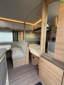 Fahrzeugbild Knaus Südwind BLACK SELECTION 580 QS 3er-Etagenbett 27 #9