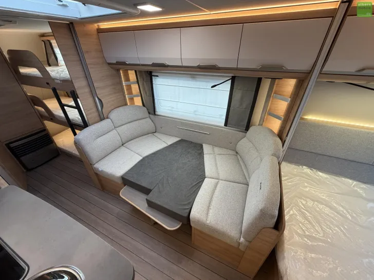 Fahrzeugbild Knaus Südwind BLACK SELECTION 580 QS 3er-Etagenbett 27 #10