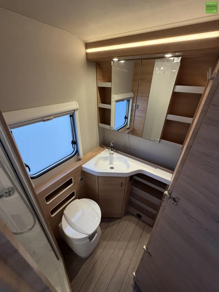 Fahrzeugbild Knaus Südwind BLACK SELECTION 580 QS 3er-Etagenbett 27 #26