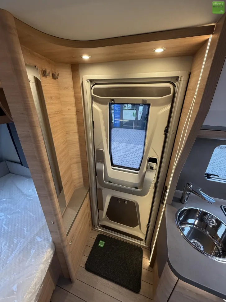 Fahrzeugbild Knaus Südwind BLACK SELECTION 580 QS 3er-Etagenbett 27 #30