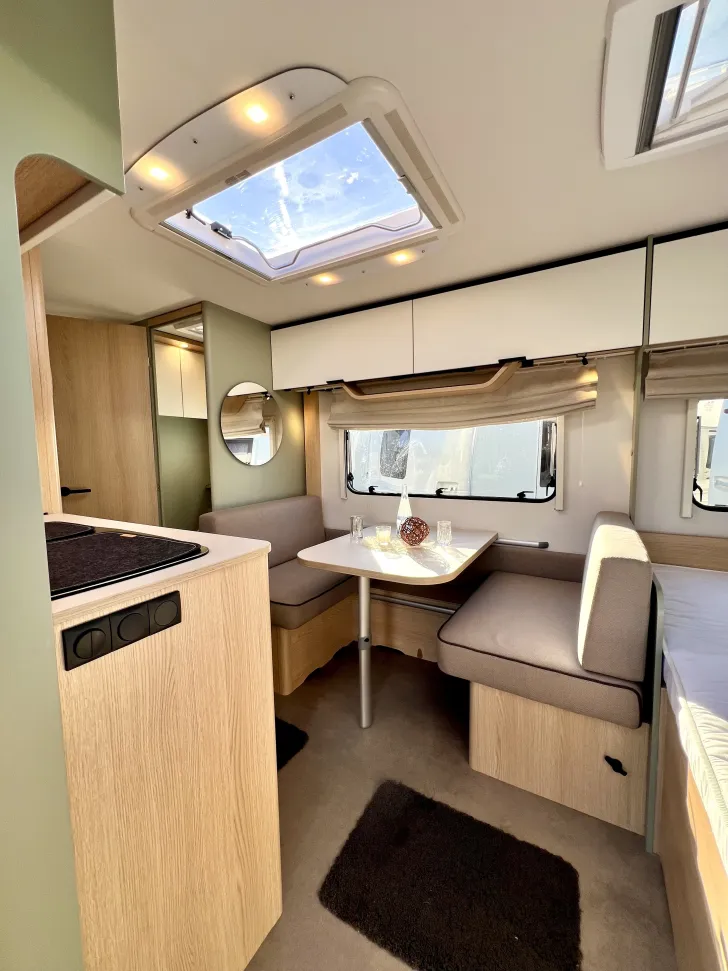 Fahrzeugbild LMC Style 490 K mit Mover+Wigo Rolloí #7