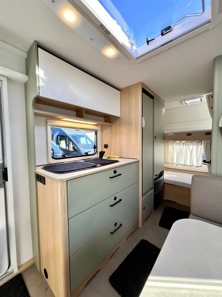 Fahrzeugbild LMC Style 490 K mit Mover+Wigo Rolloí #17