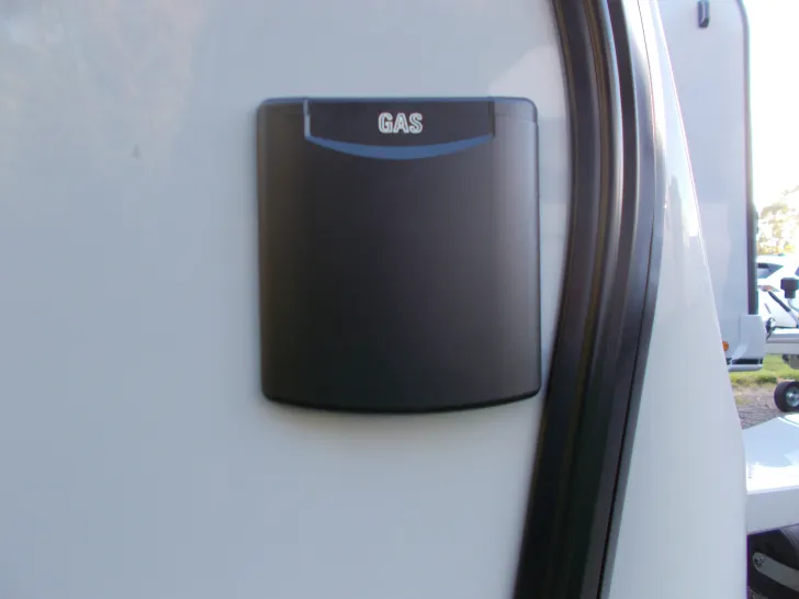 Fahrzeugbild Knaus Südwind 500 QDK Black Selection 3er Etagenbett mit Garagentür #12