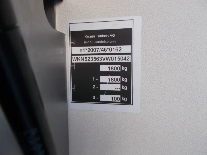 Fahrzeugbild Knaus Südwind 500 QDK Black Selection 3er Etagenbett mit Garagentür #13