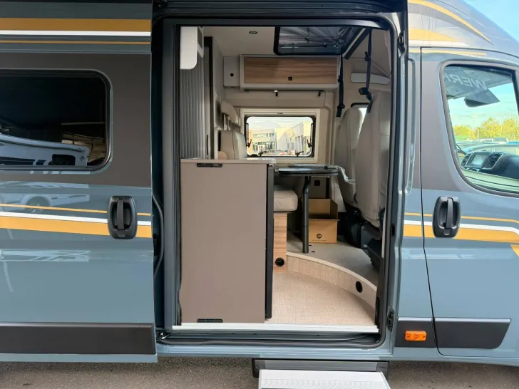 Fahrzeugbild Bürstner Van 640C AT8G+Aufstelldach+Combi6DE #15