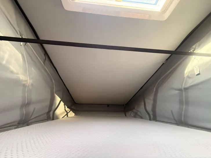 Fahrzeugbild Bürstner Van 640C AT8G+Aufstelldach+Combi6DE #23