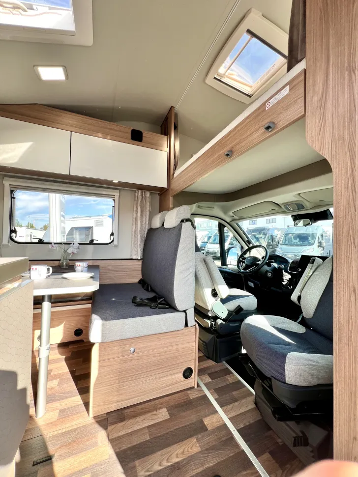 Fahrzeugbild Weinsberg Cara Home 650 DG #9
