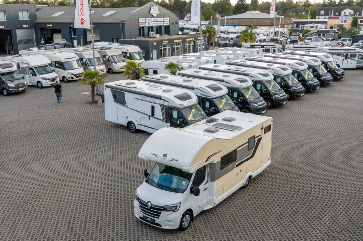 Fahrzeugbild Ahorn Camp Canada AS *6 Personen*Etagenbetten*Solar*SAT* #1