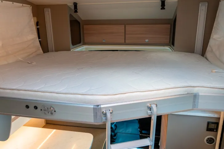 Fahrzeugbild Ahorn Camp Camp T 660 Plus *Hubbett*Solar*SAT*Markise*TV* #14