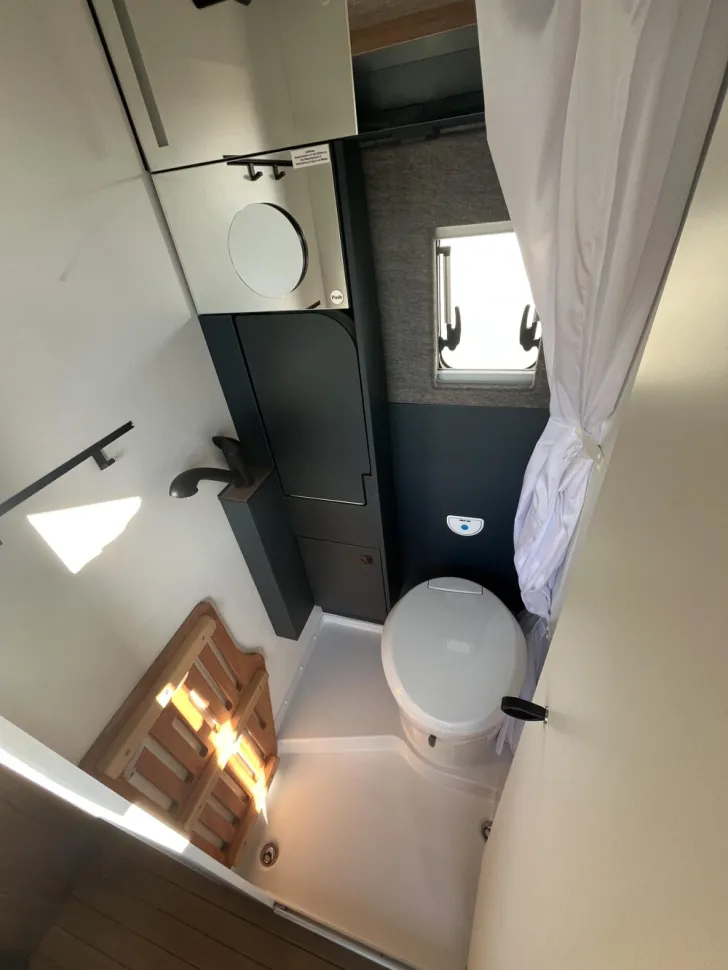 Fahrzeugbild Hymer Camper Van Car 602 #14