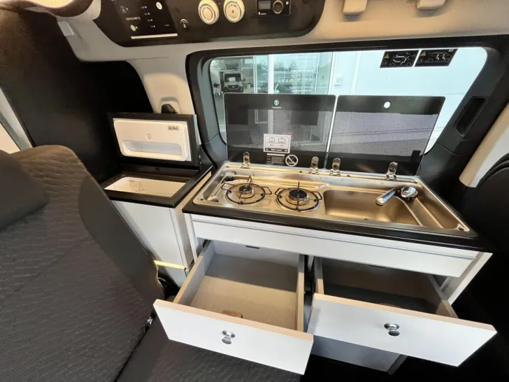 Fahrzeugbild Crosscamp Urban Camper Flex Toyota #6