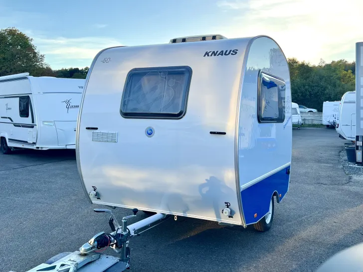 Fahrzeugbild Knaus Schwalbennest 250 D #4