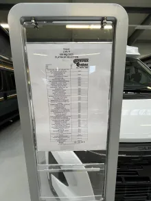 Fahrzeugbild Knaus L!VE TI 650 MEG Platinum Selection Modell 2027 Automatik #17