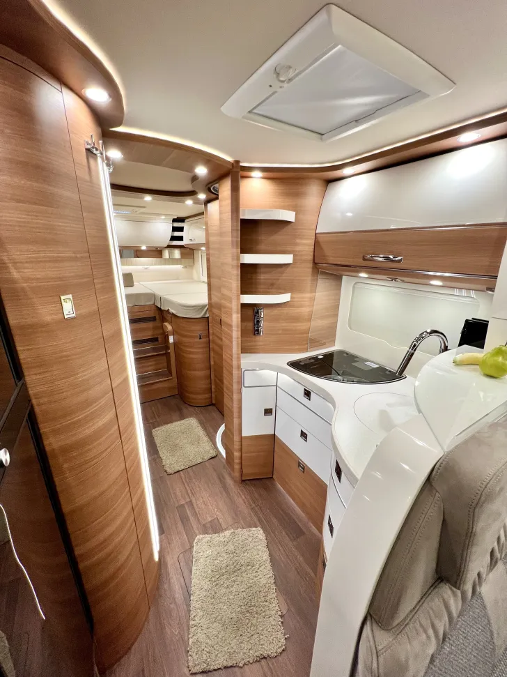 Fahrzeugbild Carthago chic c-line I 4.9 LE L Hubstützen+Luftfederung+18"ORC #12