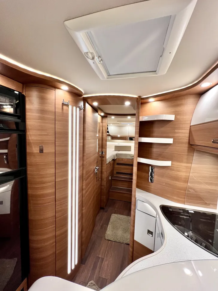 Fahrzeugbild Carthago chic c-line I 4.9 LE L Hubstützen+Luftfederung+18"ORC #31