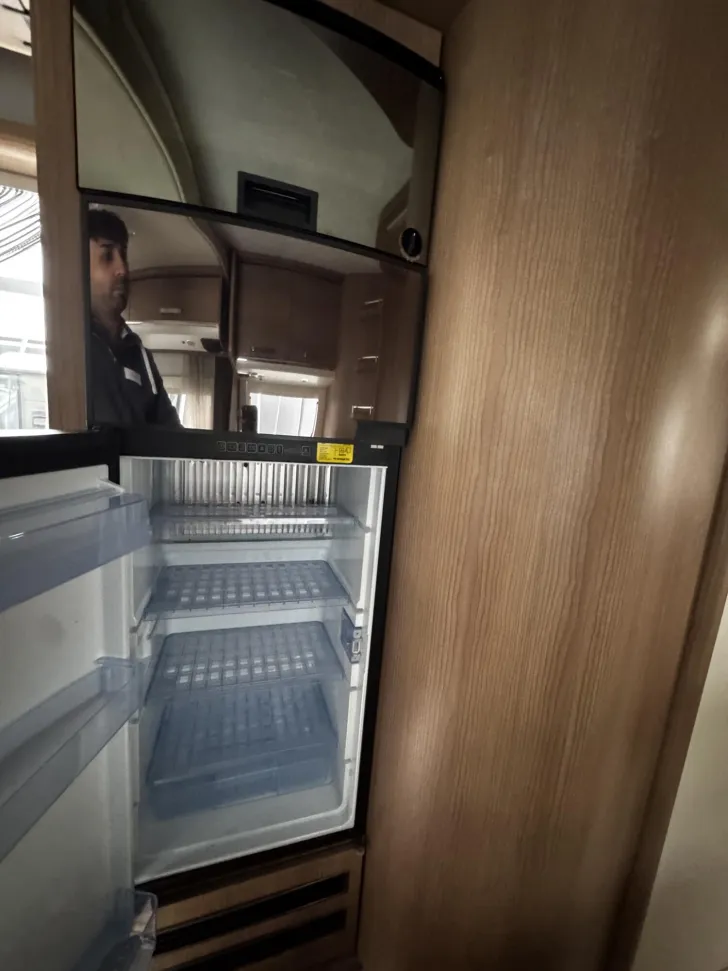 Fahrzeugbild Malibu T 490 LE HA Luftfederung, Hubstützen Goldschmitt #11
