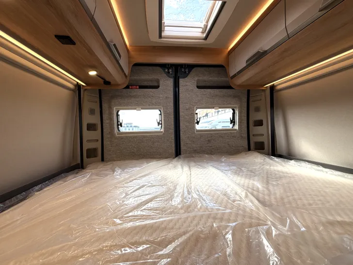 Fahrzeugbild Knaus BoxLife 600 MQ Platinum Selection 2027 in STURMBLAU #14