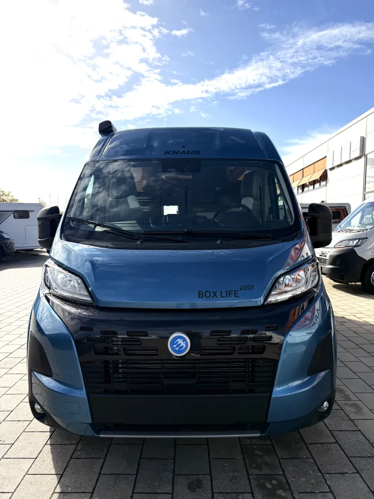 Fahrzeugbild Knaus BoxLife 600 MQ Platinum Selection 2027 in STURMBLAU #5