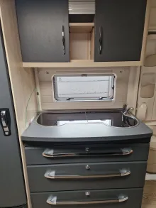 Fahrzeugbild Hobby De Luxe 560 KMFe Gut gepflegt #4