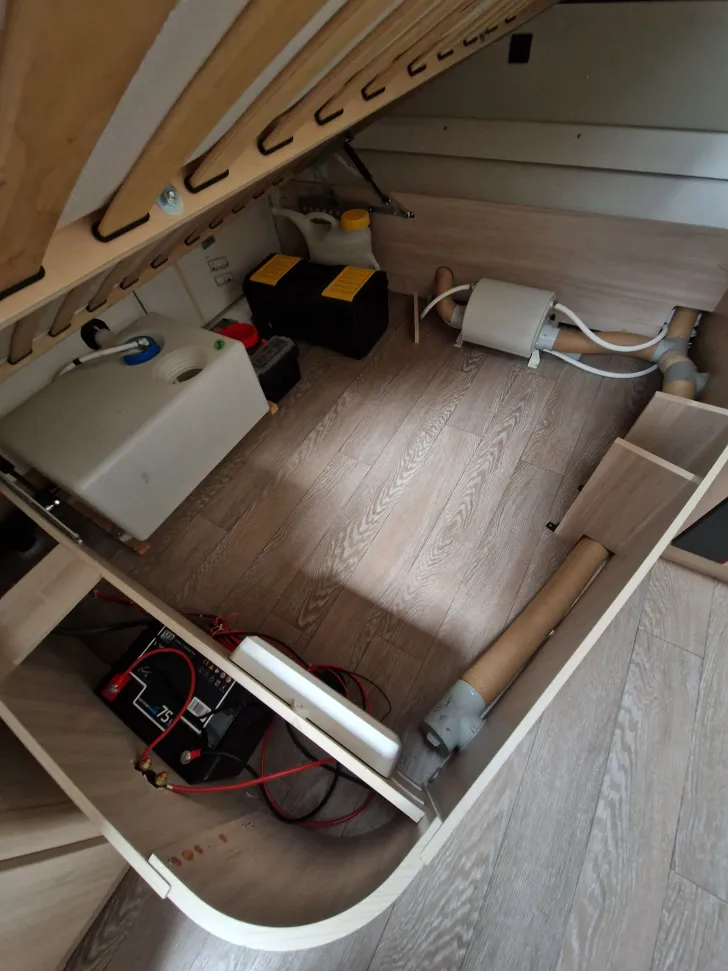 Fahrzeugbild Hobby De Luxe 560 KMFe Gut gepflegt #8
