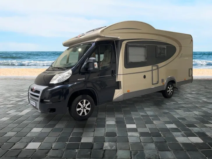 Fahrzeugbild Bürstner Ixeo time IT 695 Moonlight Edition/Festbett+Hubb #3