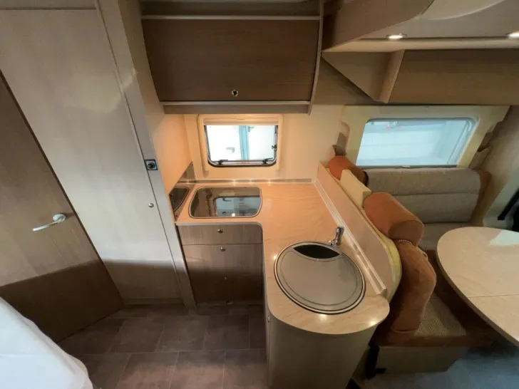 Fahrzeugbild Bürstner Ixeo time IT 695 Moonlight Edition/Festbett+Hubb #14