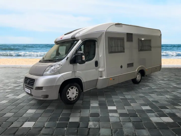 Fahrzeugbild Bürstner Solano T 700/Einzelbetten/Klima/Solar/Markise #3